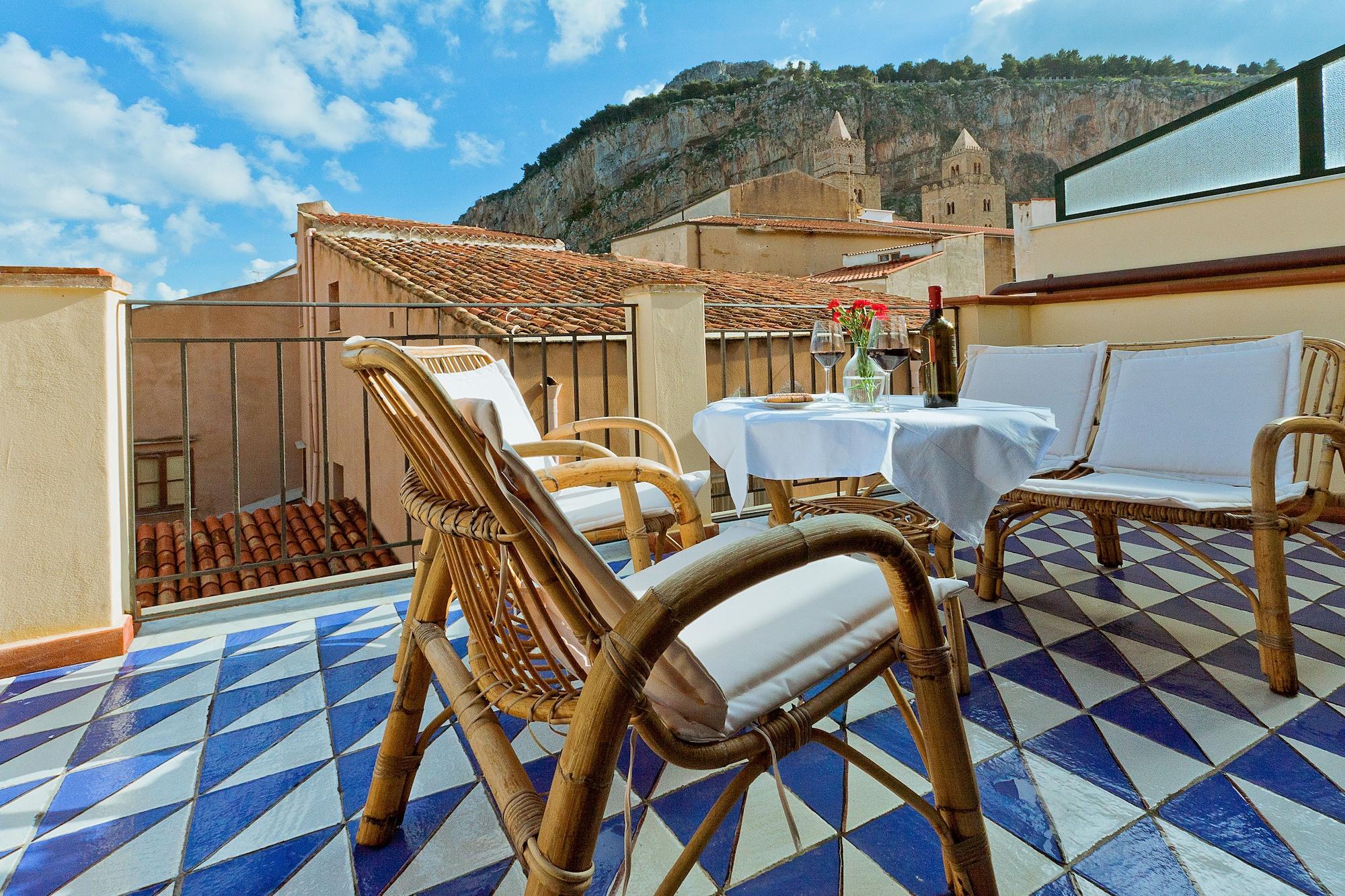 Hotel La Plumeria Cefalu Exterior photo